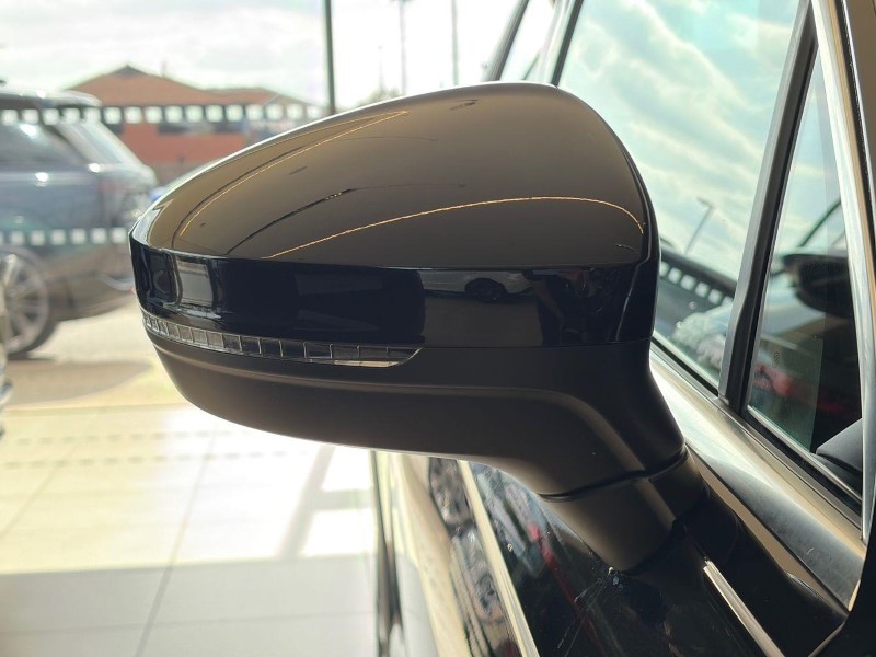 2022 (22) VOLKSWAGEN TIGUAN 1.5 TSI 150 R-Line 5dr DSG 5539754