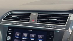 2022 (22) VOLKSWAGEN TIGUAN 1.5 TSI 150 R-Line 5dr DSG 5539741