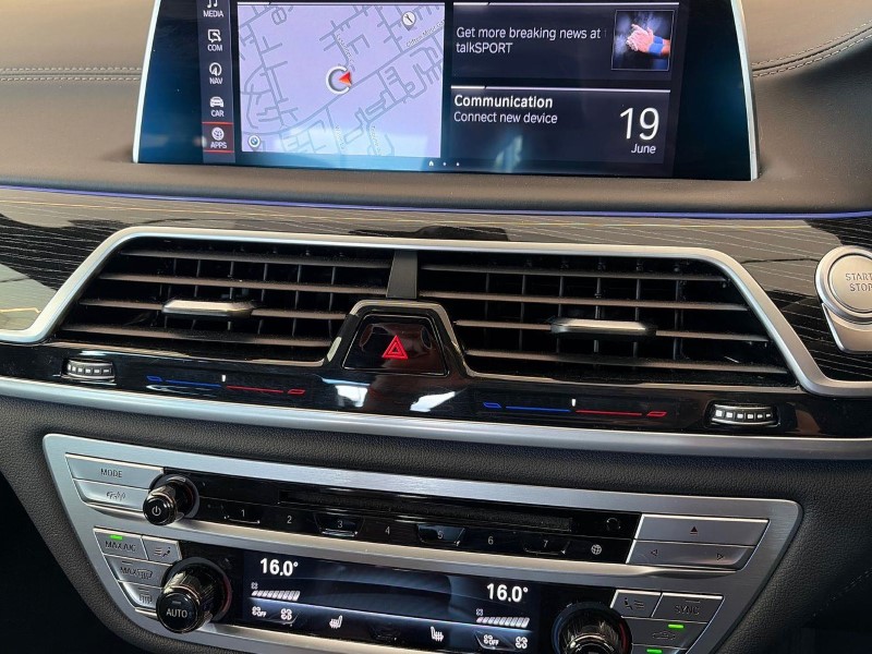 2022 (22) BMW 7 SERIES 745e M Sport 4dr Auto 5527777
