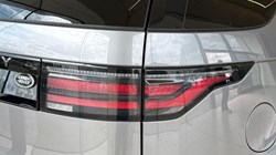 2023 (23) LAND ROVER DISCOVERY 3.0 D300 R-Dynamic HSE 5dr Auto 5557426