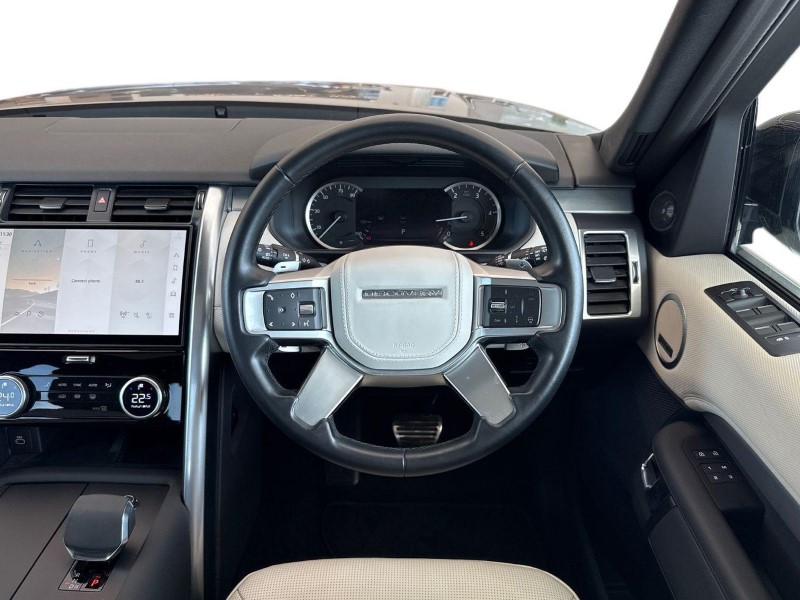 2023 (23) LAND ROVER DISCOVERY 3.0 D300 R-Dynamic HSE 5dr Auto 5557393