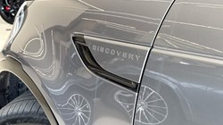 2023 (23) LAND ROVER DISCOVERY 3.0 D300 R-Dynamic HSE 5dr Auto 5557398