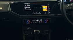 2022 (72) AUDI Q3 35 TFSI S Line 5dr S Tronic 5514966