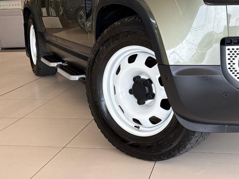 2022 (72) LAND ROVER DEFENDER 3.0 D250 SE 110 5dr Auto 5563014