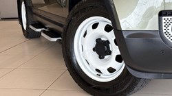 2022 (72) LAND ROVER DEFENDER 3.0 D250 SE 110 5dr Auto 5563014