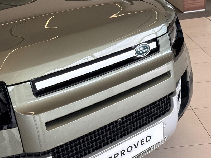 2022 (72) LAND ROVER DEFENDER 3.0 D250 SE 110 5dr Auto 5563013