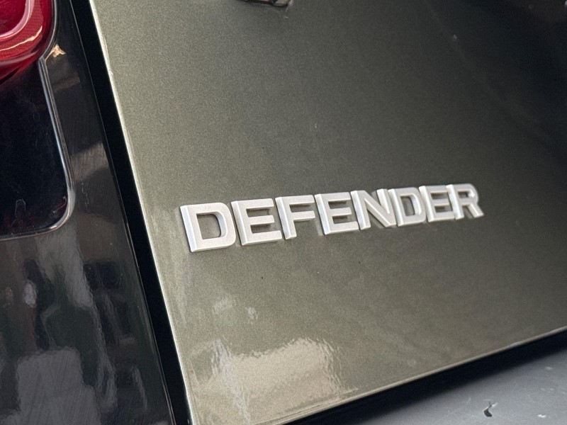 2022 (72) LAND ROVER DEFENDER 3.0 D250 SE 110 5dr Auto 5563015