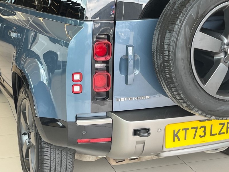 2023 (73) LAND ROVER DEFENDER 3.0 D250 X-Dynamic SE 110 5dr Auto [7 Seat] 5524886