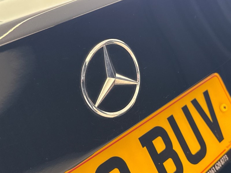 2021 (70) MERCEDES-BENZ A CLASS A200d AMG Line 4dr Auto 5521585