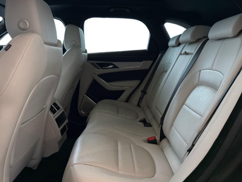 2024 (73) JAGUAR F-PACE 2.0 D200 R-Dynamic SE Black 5dr Auto AWD 5532211