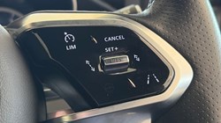 2023 (23) JAGUAR E-PACE 2.0 D200 R-Dynamic SE 5dr Auto 5549627