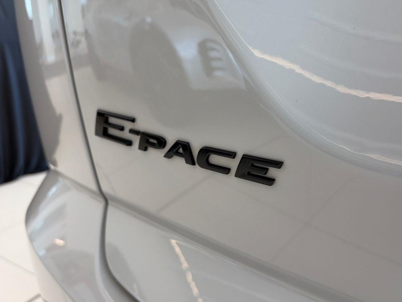 2023 (23) JAGUAR E-PACE 2.0 D200 R-Dynamic SE 5dr Auto 5549647