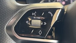 2023 (23) JAGUAR E-PACE 2.0 D200 R-Dynamic SE 5dr Auto 5549626