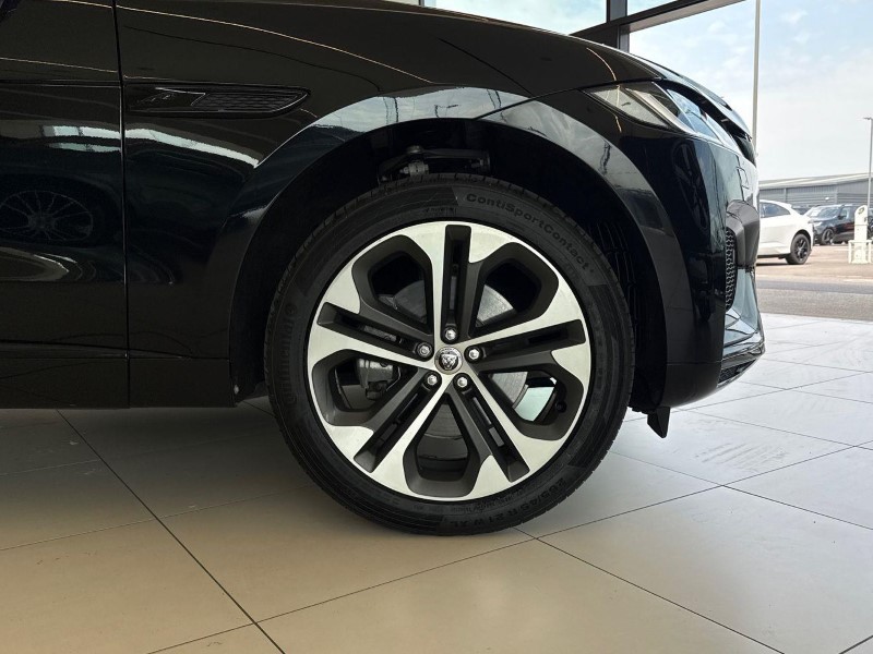 2024 (74) JAGUAR F-PACE 2.0 D200 R-Dynamic HSE Black 90th Anniv 5dr Auto 5551874