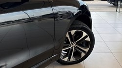 2024 (74) JAGUAR F-PACE 2.0 D200 R-Dynamic HSE Black 90th Anniv 5dr Auto 5551915