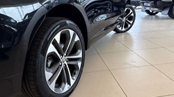 2024 (74) JAGUAR F-PACE 2.0 D200 R-Dynamic HSE Black 90th Anniv 5dr Auto 5551914