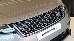 2023 (23) LAND ROVER RANGE ROVER VELAR 2.0 D200 R-Dynamic SE 5dr Auto 5549800
