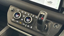 2023 (23) LAND ROVER DEFENDER 3.0 D250 X-Dynamic SE 90 3dr Auto 5568579