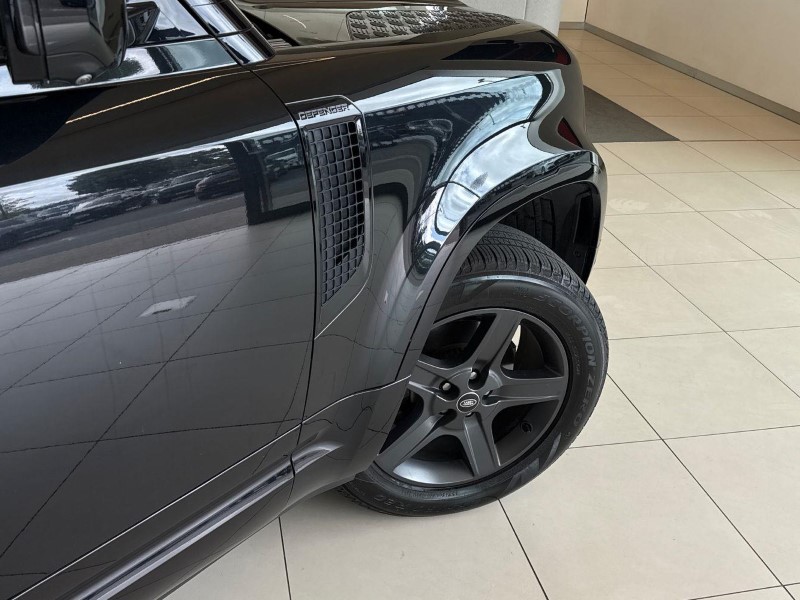 2023 (23) LAND ROVER DEFENDER 3.0 D250 X-Dynamic SE 90 3dr Auto 5568612