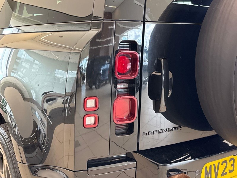 2023 (23) LAND ROVER DEFENDER 3.0 D250 X-Dynamic SE 90 3dr Auto 5568585