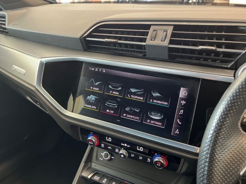 2020 (70) AUDI Q3 35 TFSI S Line 5dr 5554919