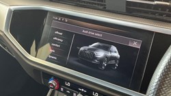 2020 (70) AUDI Q3 35 TFSI S Line 5dr 5554923