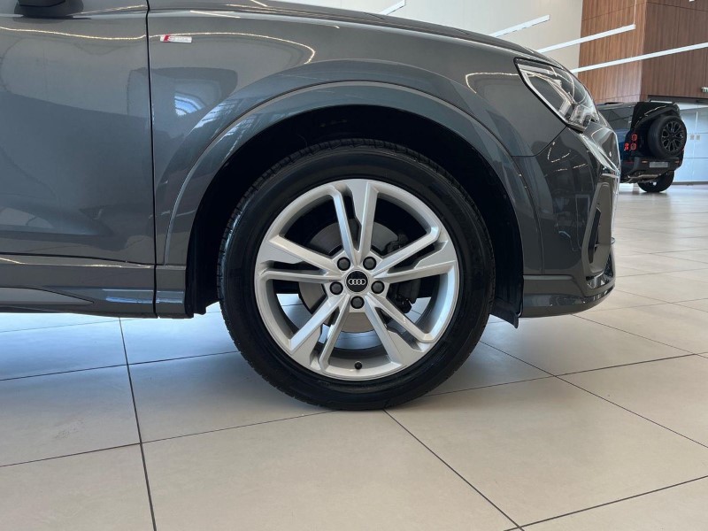 2020 (70) AUDI Q3 35 TFSI S Line 5dr 5554898