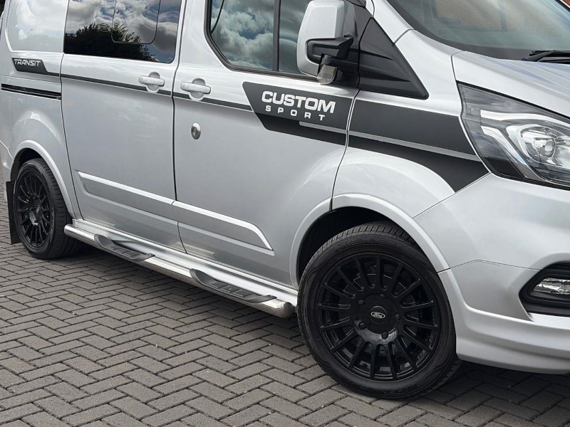 2018 (68) FORD COMMERCIAL TRANSIT CUSTOM 2.0 TDCi 170ps Low Roof D/Cab Sport Van 5568895