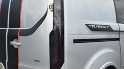 2018 (68) FORD COMMERCIAL TRANSIT CUSTOM 2.0 TDCi 170ps Low Roof D/Cab Sport Van 5568898