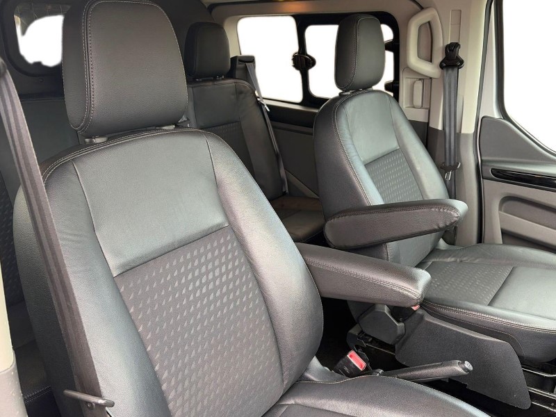 2018 (68) FORD COMMERCIAL TRANSIT CUSTOM 2.0 TDCi 170ps Low Roof D/Cab Sport Van 5568881