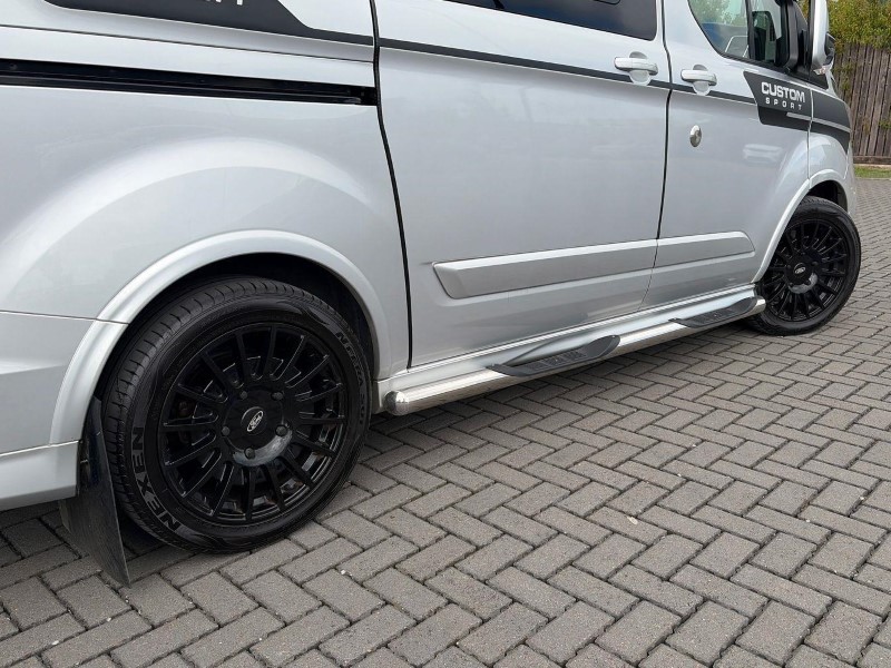2018 (68) FORD COMMERCIAL TRANSIT CUSTOM 2.0 TDCi 170ps Low Roof D/Cab Sport Van 5568899