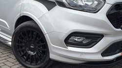 2018 (68) FORD COMMERCIAL TRANSIT CUSTOM 2.0 TDCi 170ps Low Roof D/Cab Sport Van 5568893