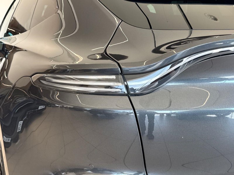 2021 (21) ASTON MARTIN DBX V8 550 5dr Touchtronic 5597831