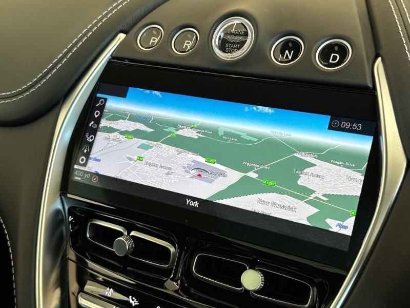 2021 (21) ASTON MARTIN DBX V8 550 5dr Touchtronic 5597823