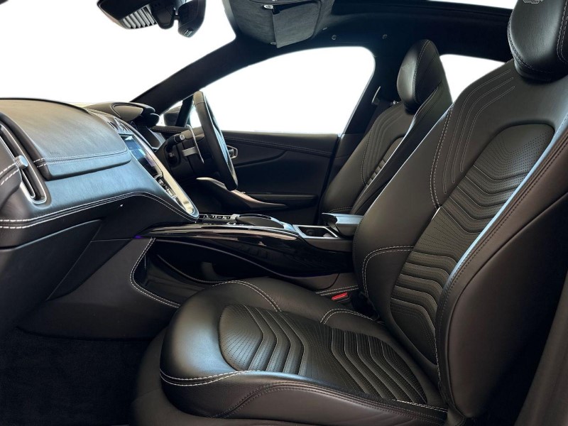 2021 (21) ASTON MARTIN DBX V8 550 5dr Touchtronic 5597815