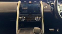 2022 (22) LAND ROVER DISCOVERY 3.0 D300 R-Dynamic HSE 5dr Auto 5554364
