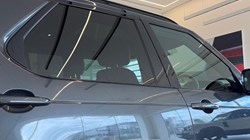 2022 (22) LAND ROVER DISCOVERY 3.0 D300 R-Dynamic HSE 5dr Auto 5554402