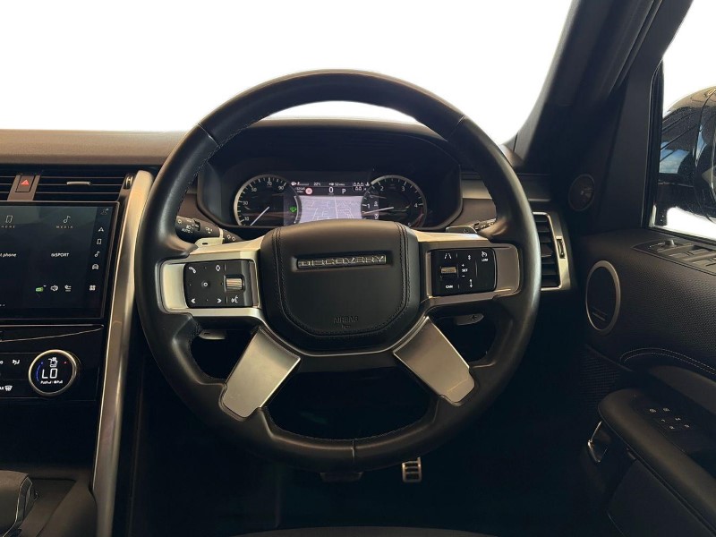 2022 (22) LAND ROVER DISCOVERY 3.0 D300 R-Dynamic HSE 5dr Auto 5554365