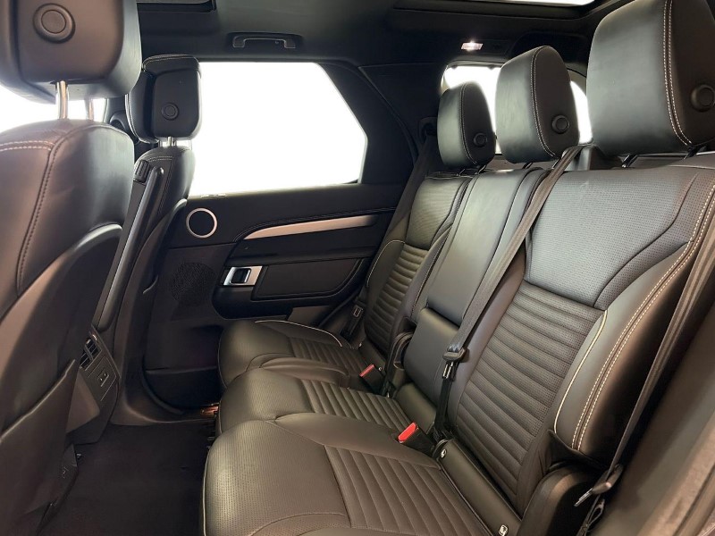 2022 (22) LAND ROVER DISCOVERY 3.0 D300 R-Dynamic HSE 5dr Auto 5554354