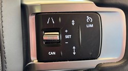 2022 (22) LAND ROVER DISCOVERY 3.0 D300 R-Dynamic HSE 5dr Auto 5554378