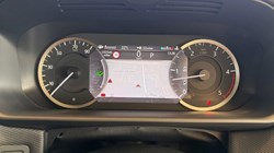 2022 (22) LAND ROVER DISCOVERY 3.0 D300 R-Dynamic HSE 5dr Auto 5554366