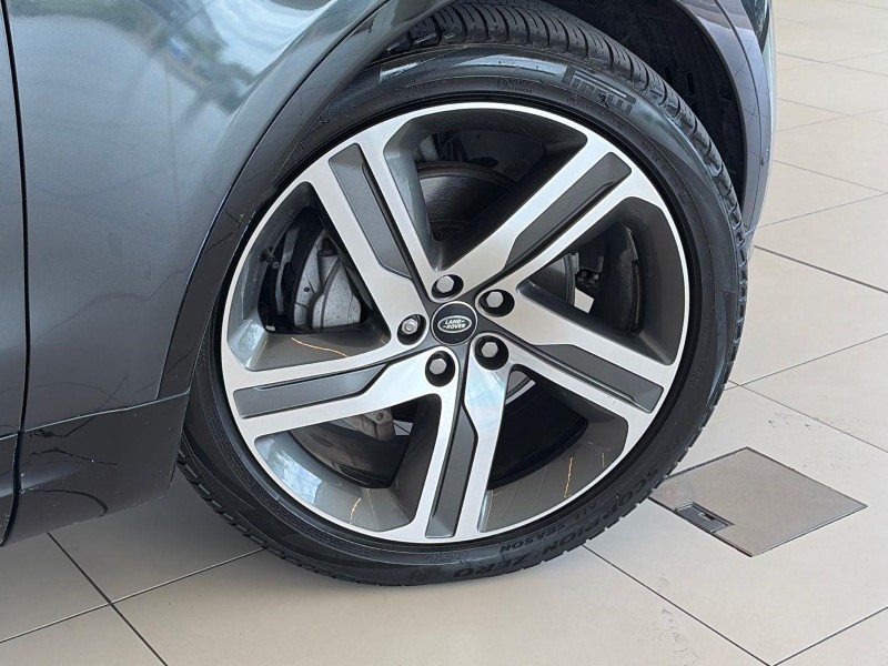2022 (22) LAND ROVER DISCOVERY 3.0 D300 R-Dynamic HSE 5dr Auto 5554400