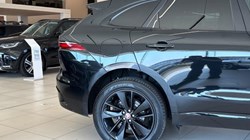 2023 (23) JAGUAR F-PACE 2.0 D200 R-Dynamic SE 5dr Auto AWD 5551971
