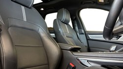 2023 (23) JAGUAR F-PACE 2.0 D200 R-Dynamic SE 5dr Auto AWD 5551945