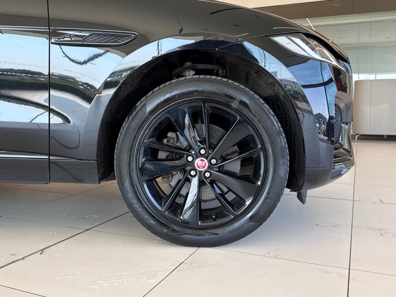 2023 (23) JAGUAR F-PACE 2.0 D200 R-Dynamic SE 5dr Auto AWD 5551927
