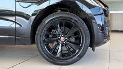 2023 (23) JAGUAR F-PACE 2.0 D200 R-Dynamic SE 5dr Auto AWD 5551927