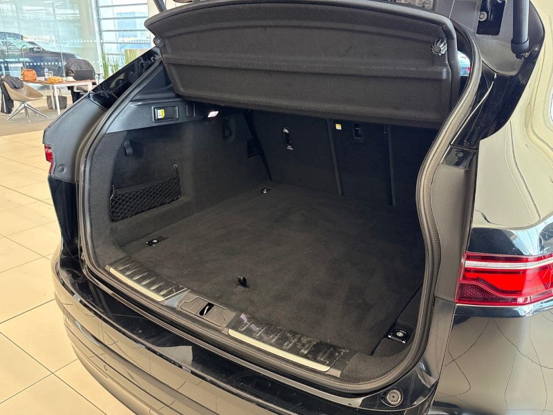 2023 (23) JAGUAR F-PACE 2.0 D200 R-Dynamic SE 5dr Auto AWD 5551958