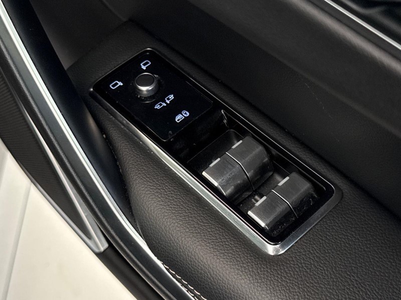 2023 (23) JAGUAR F-PACE 2.0 D200 R-Dynamic SE 5dr Auto AWD 5551942