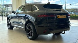 2022 (22) JAGUAR F-PACE 2.0 D200 R-Dynamic S 5dr Auto AWD 5570326