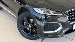 2022 (22) JAGUAR F-PACE 2.0 D200 R-Dynamic S 5dr Auto AWD 5570314